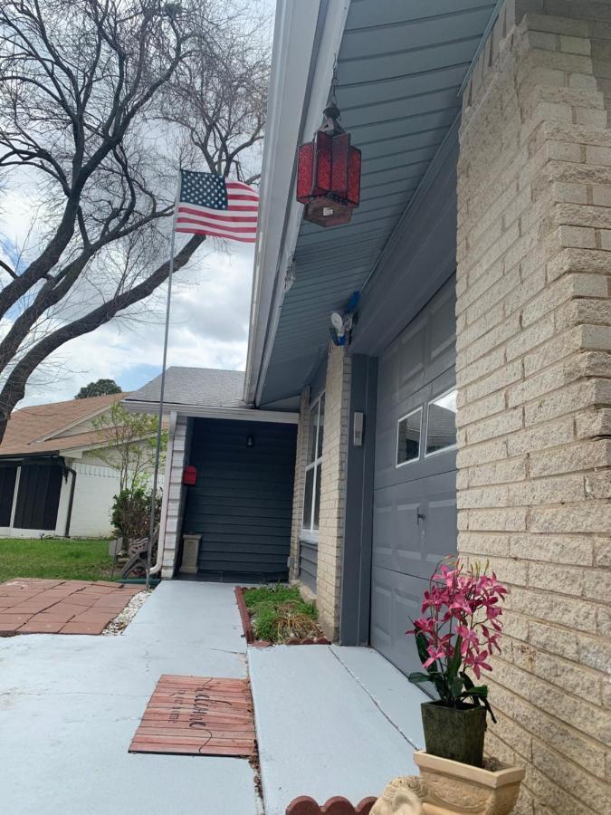 Oasis 3 Near Dfw Airport With Mediterranean Setting Irving Exterior photo